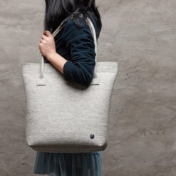 SRSFBAG006