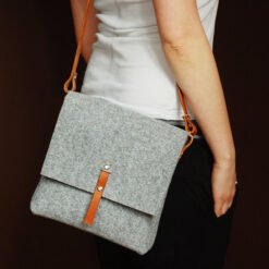 SRSFBAG015