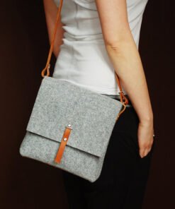 SRSFBAG015